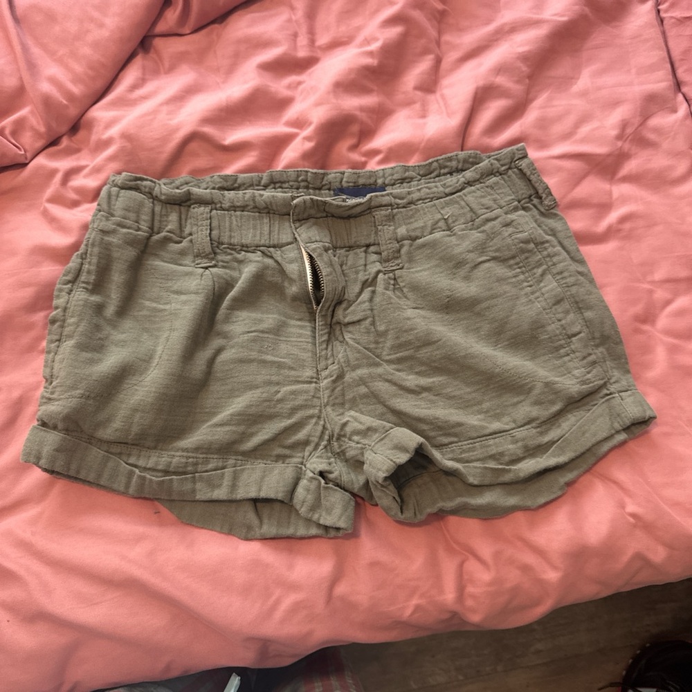 American Eagle Outfitters Olive Cargo Shorts